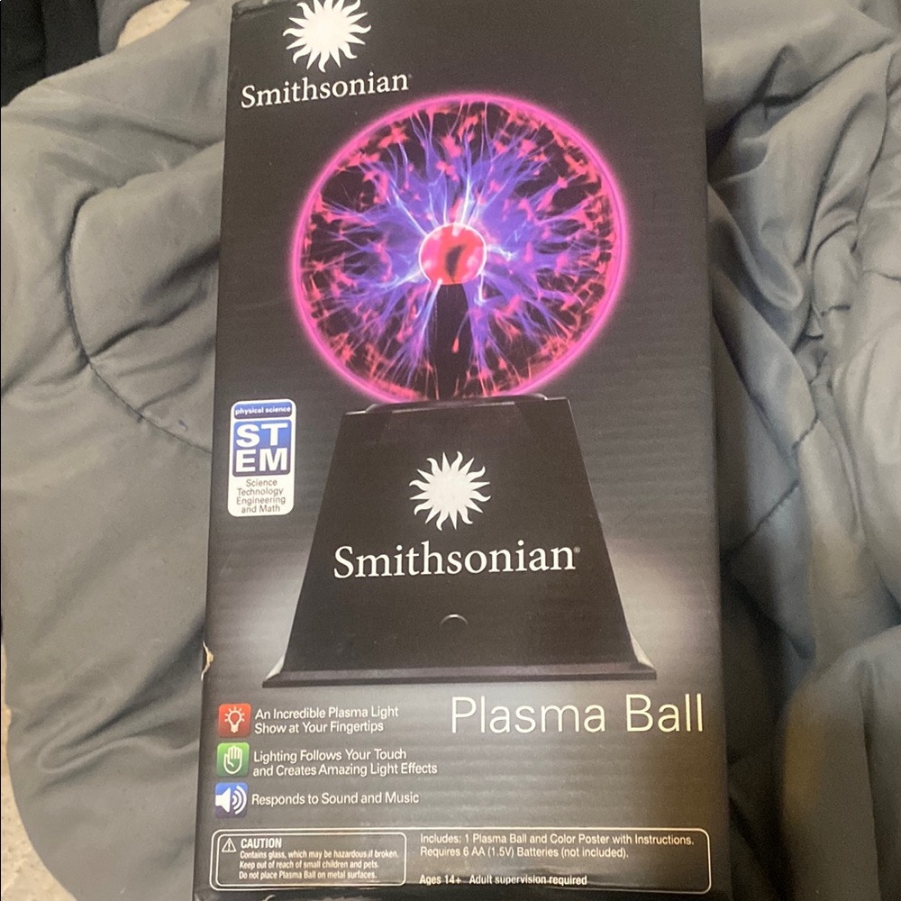 Smithsonian Plasma Ball with Pink and Purple Effects